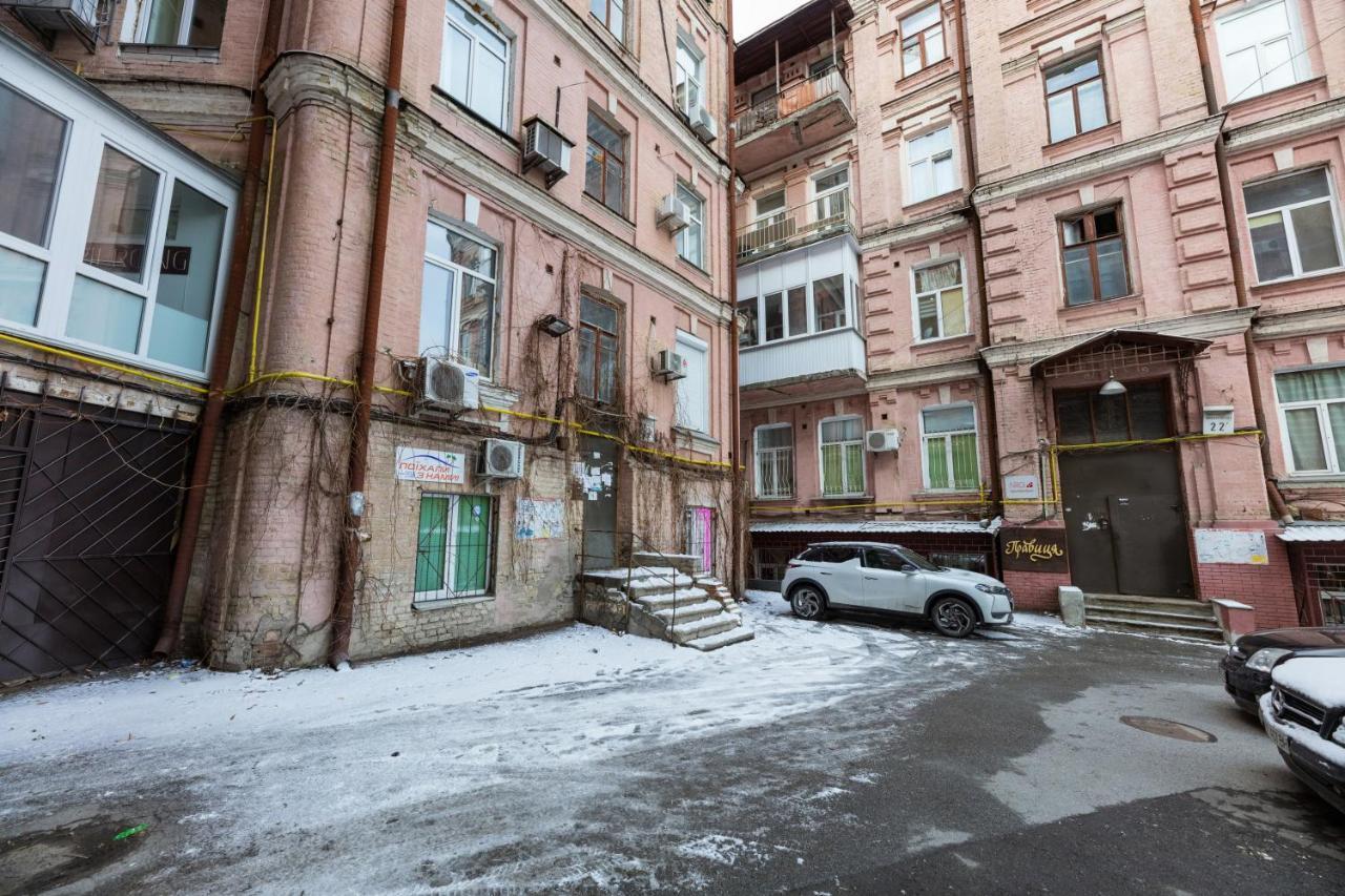Apartment In The Historic Center Kiev Exterior foto